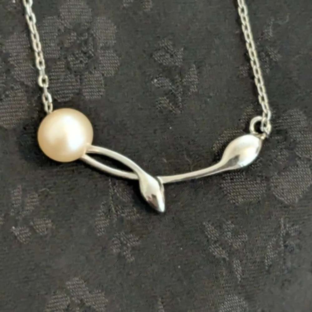 New Vantel Pearls Twisted Vine Sterling Silver Genuine Pearl 16 Inch Necklace
